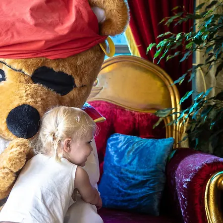 Hotel Pirates World 5*