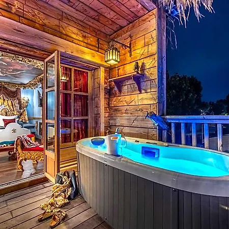 Hotel Pirates World 5*