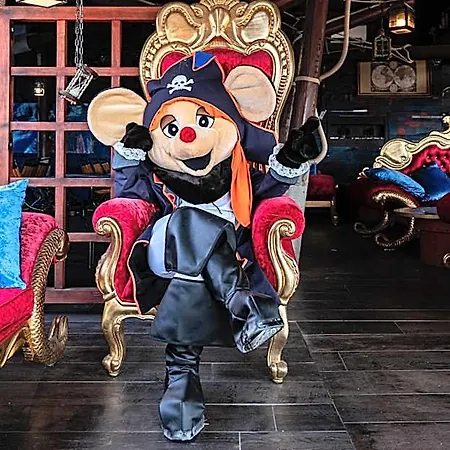 Hotel Pirates World