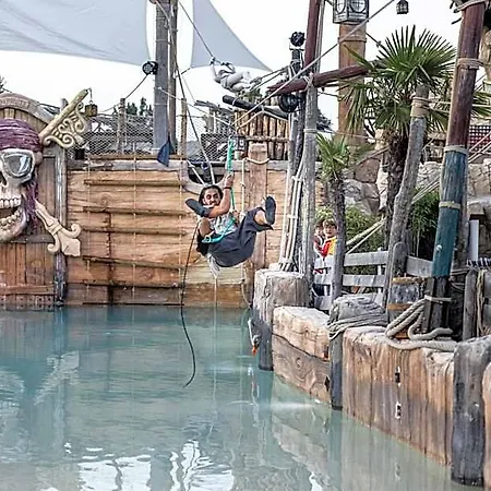 Hotel Pirates World 5*