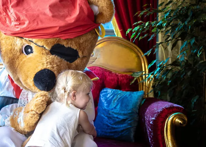 Отель Pirates World 5*